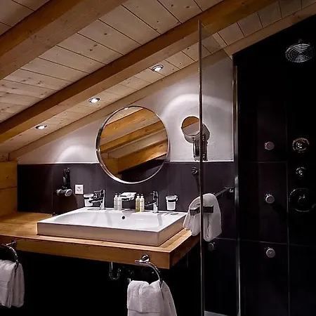 Sleeps 10 Wifi